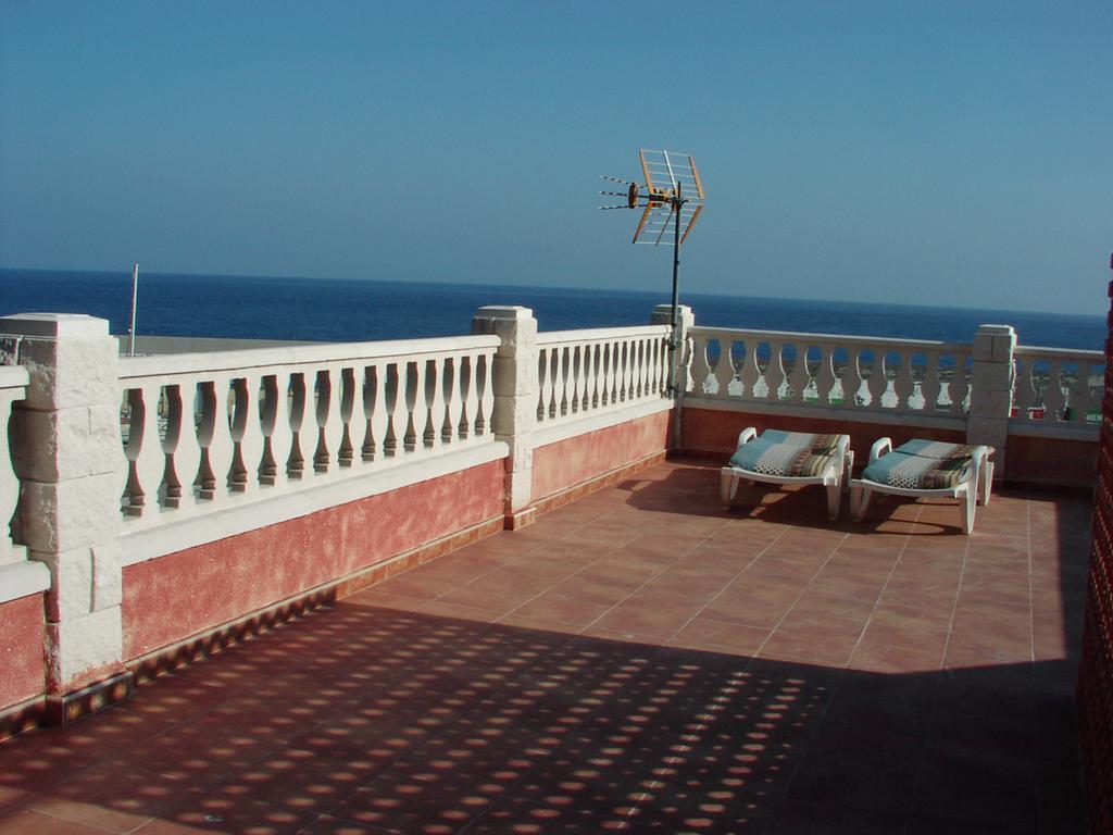 Vivienda Vacacional La Roca La Restinga Bagian luar foto